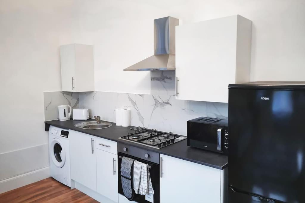S.H Apartments غلاسغو المظهر الخارجي الصورة