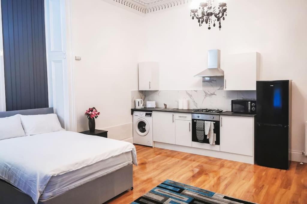 S.H Apartments غلاسغو المظهر الخارجي الصورة