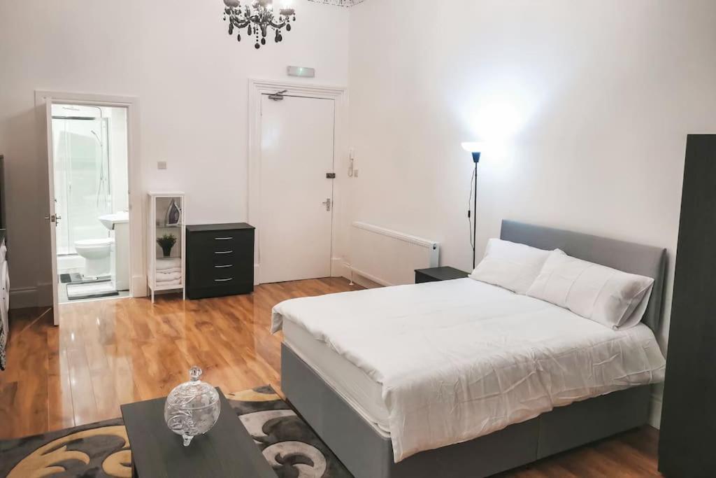 S.H Apartments غلاسغو المظهر الخارجي الصورة