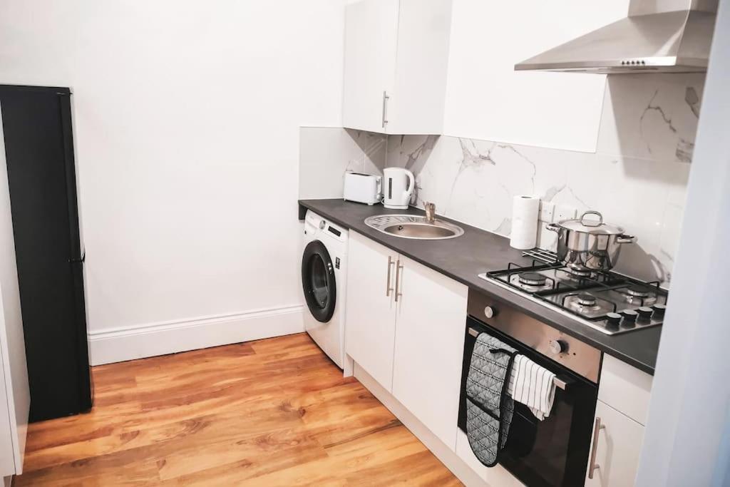 S.H Apartments غلاسغو المظهر الخارجي الصورة