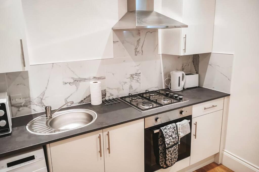 S.H Apartments غلاسغو المظهر الخارجي الصورة