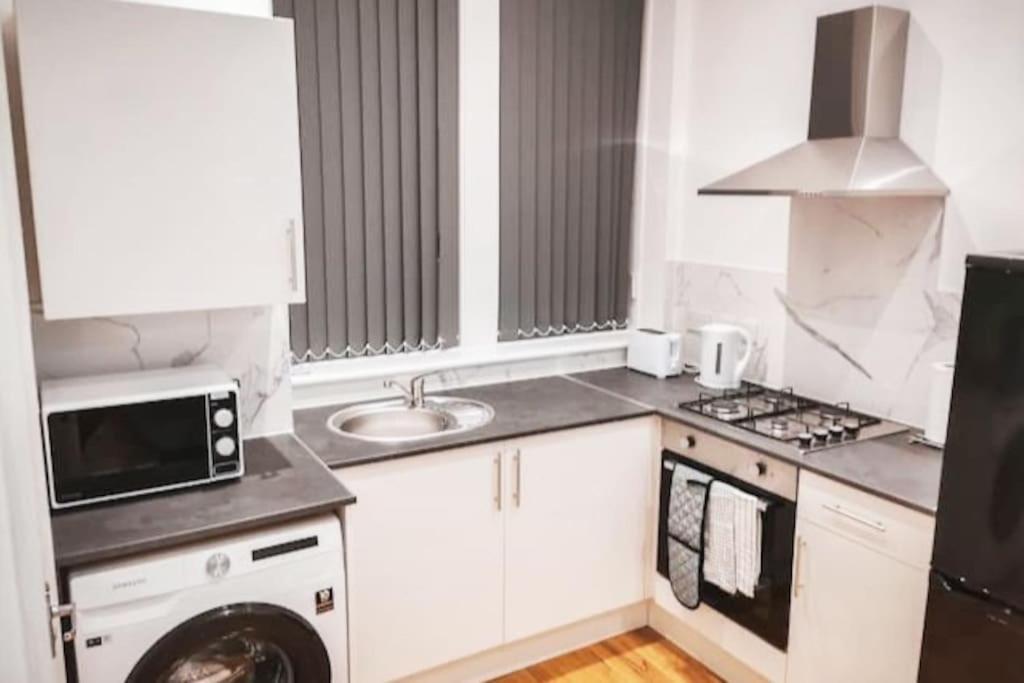 S.H Apartments غلاسغو المظهر الخارجي الصورة