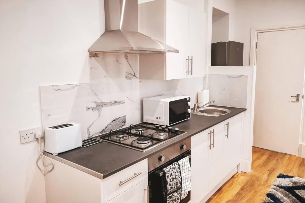 S.H Apartments غلاسغو المظهر الخارجي الصورة